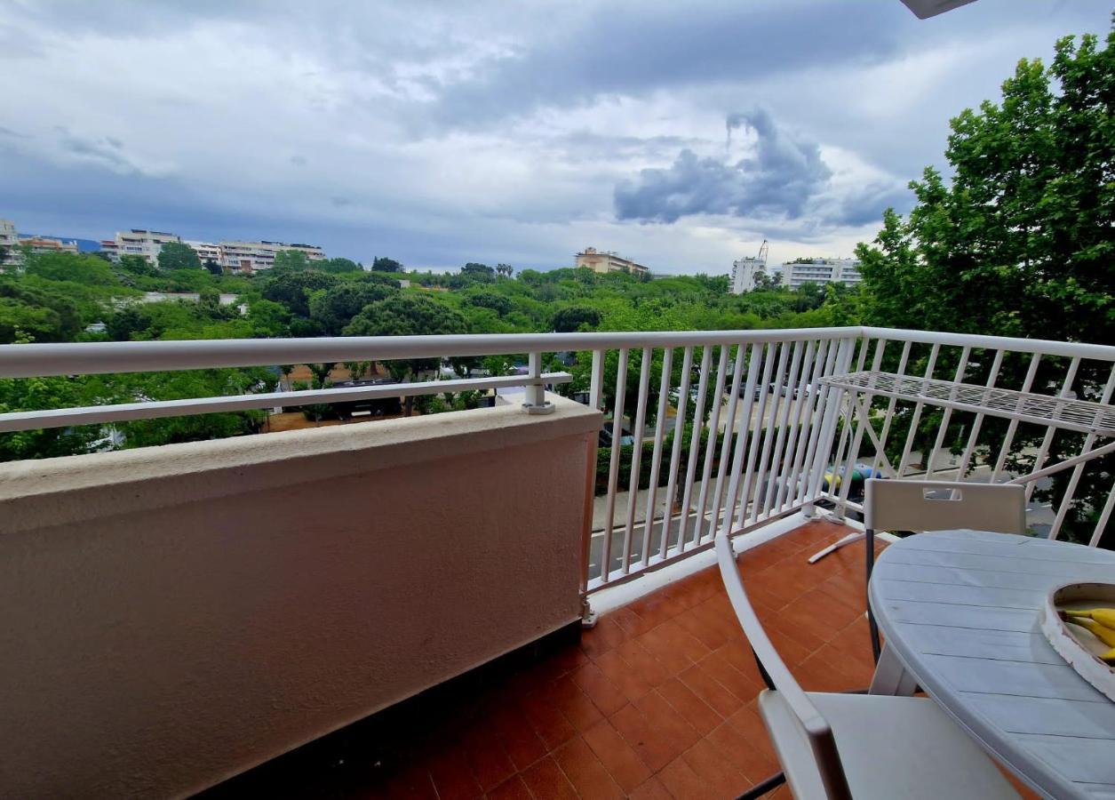 Apartamento Mar Del Priorat Apartment Salou Ngoại thất bức ảnh